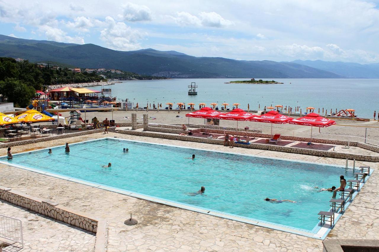 Apartments With A Parking Space Novi Vinodolski - 2423 Εξωτερικό φωτογραφία