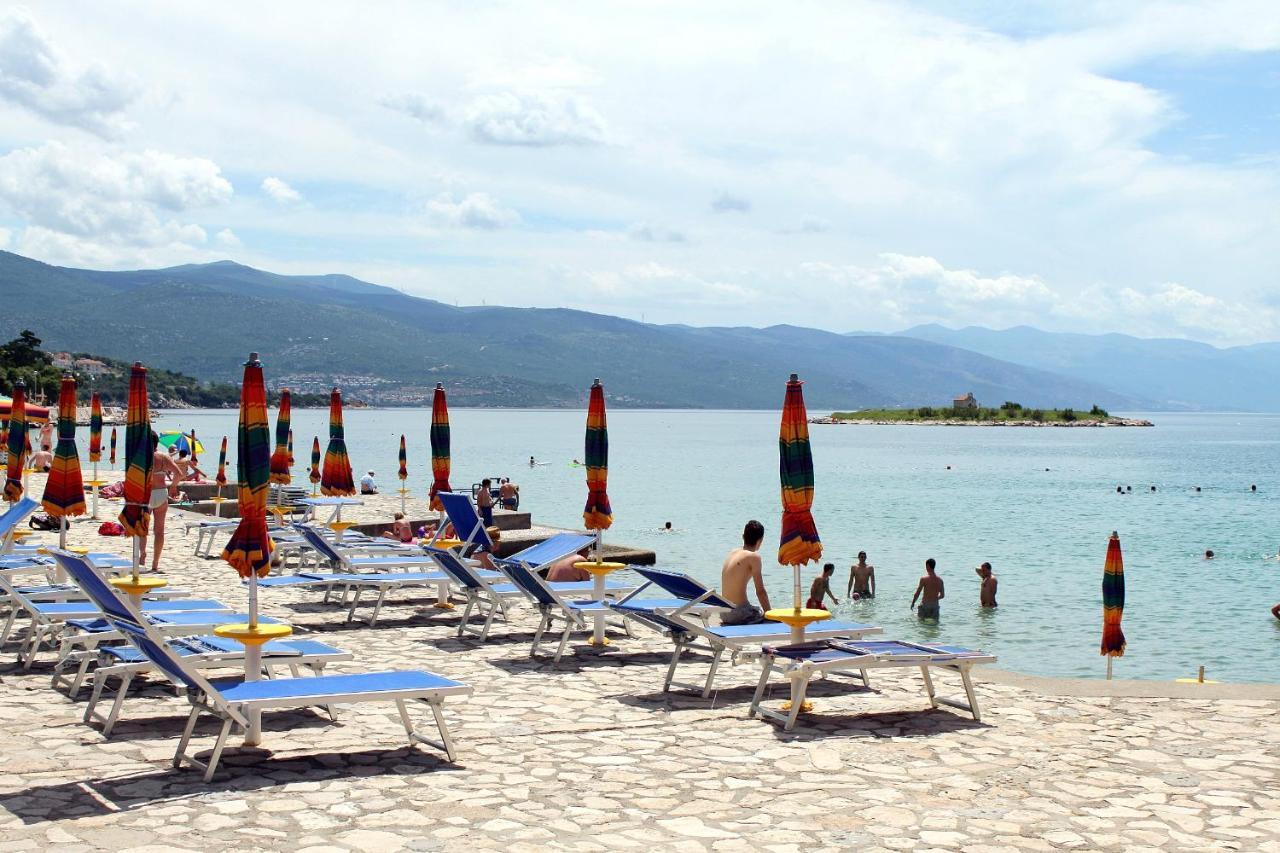 Apartments With A Parking Space Novi Vinodolski - 2423 Εξωτερικό φωτογραφία