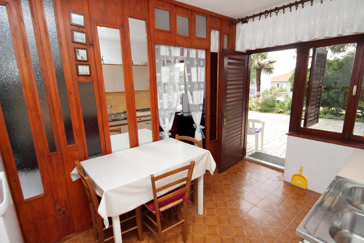 Apartments With A Parking Space Novi Vinodolski - 2423 Εξωτερικό φωτογραφία